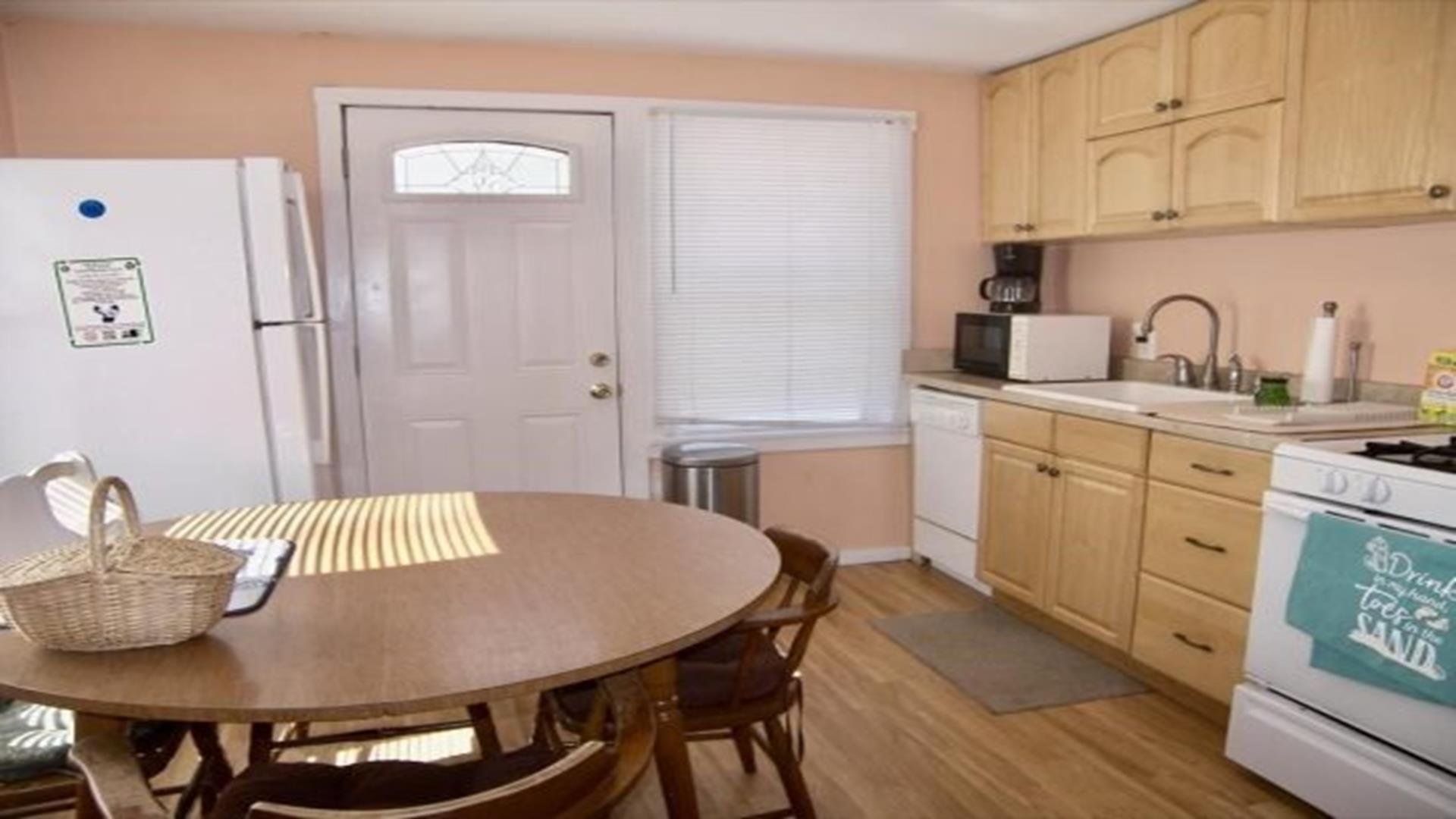 301 W Pine Avenue, Wildwood (Wildwood Bay Side)