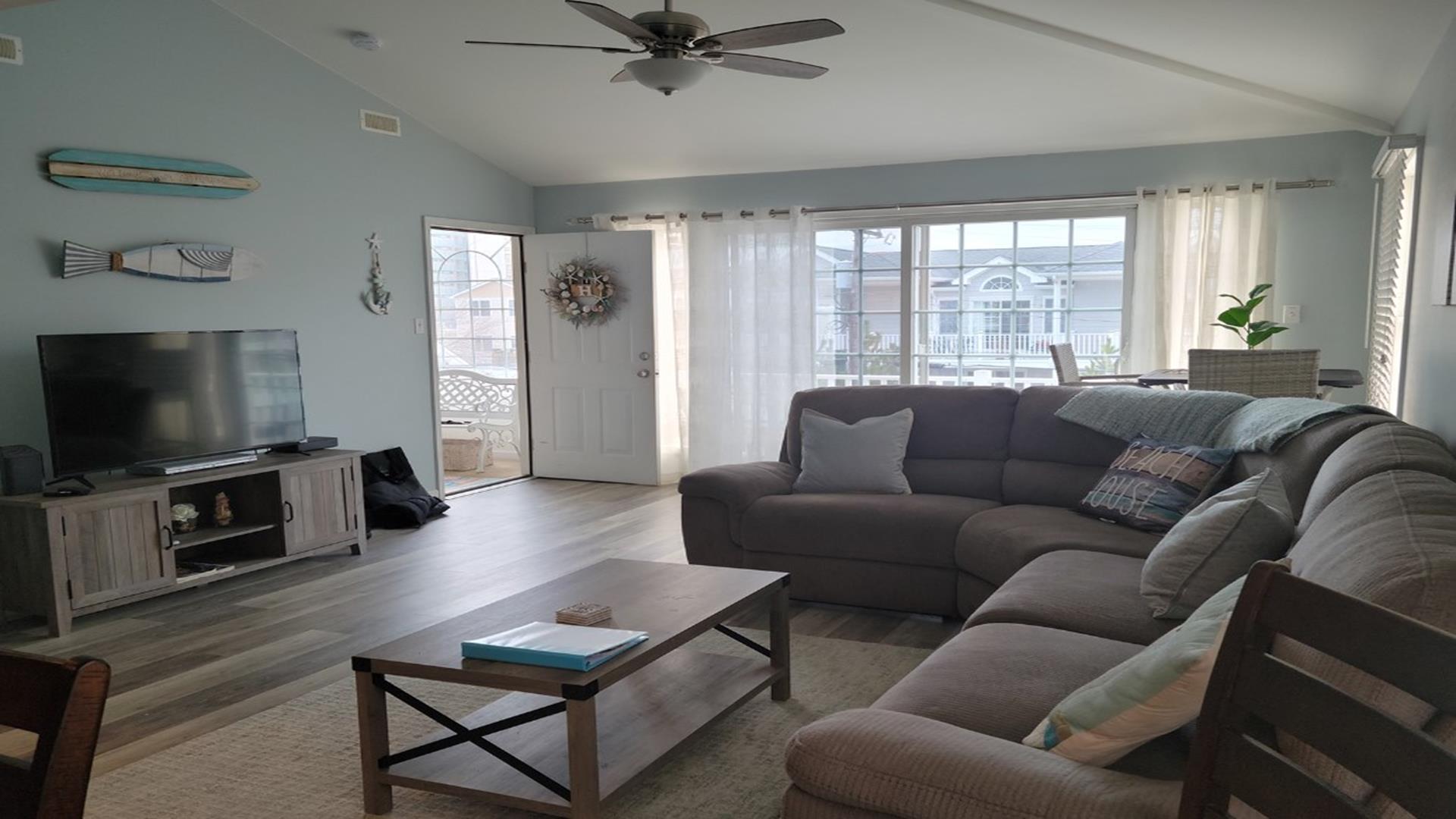 301 East Leaming Avenue, Wildwood (Wildwood Beach Side)