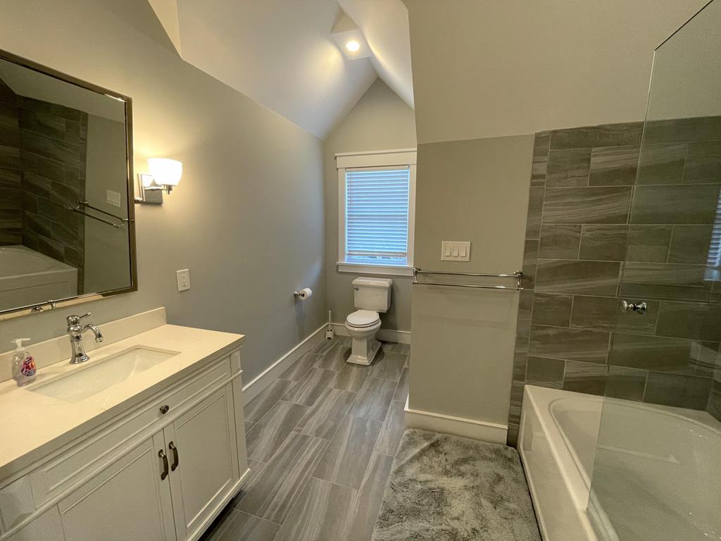 Hidden Beauty on Page Street! | Photo 18