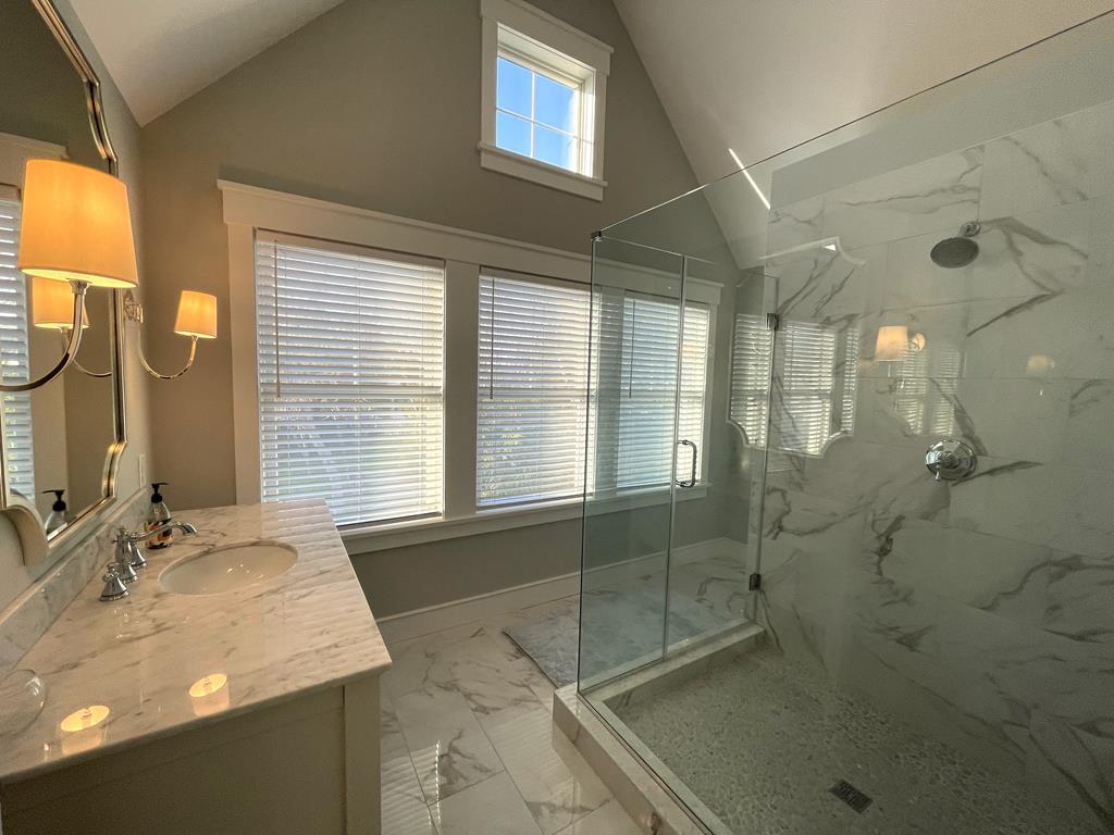 Hidden Beauty on Page Street! | Photo 26