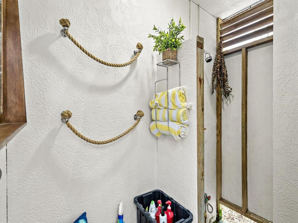 2106 N. Central Avenue, Surf City (Bay Side)