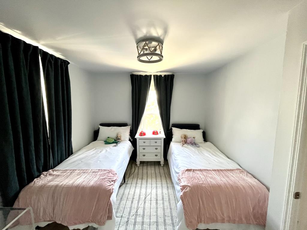 2106 N. Central Avenue, Surf City (Bay Side)