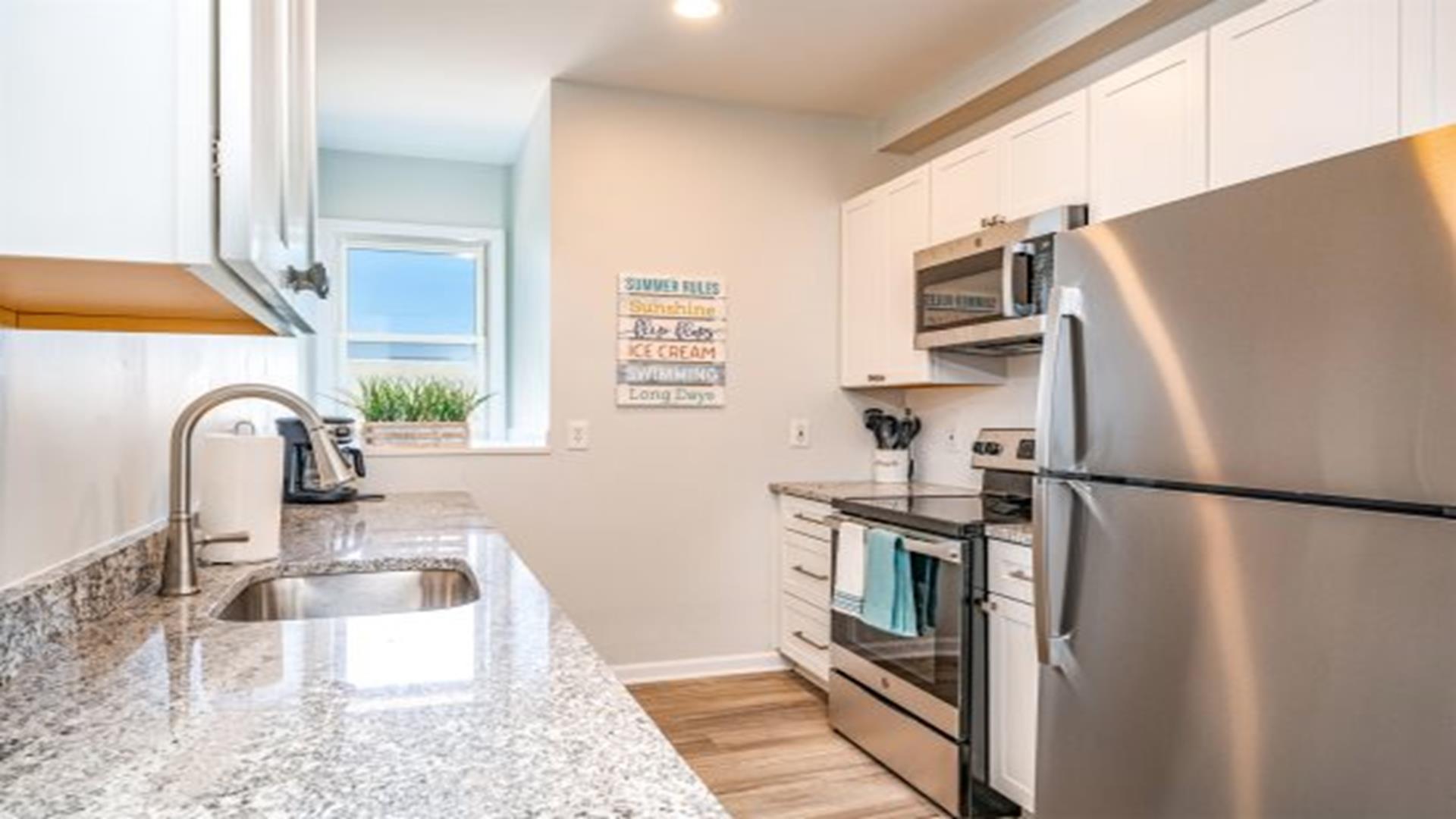 986 boardwalk, Ocean City (Beach Front)