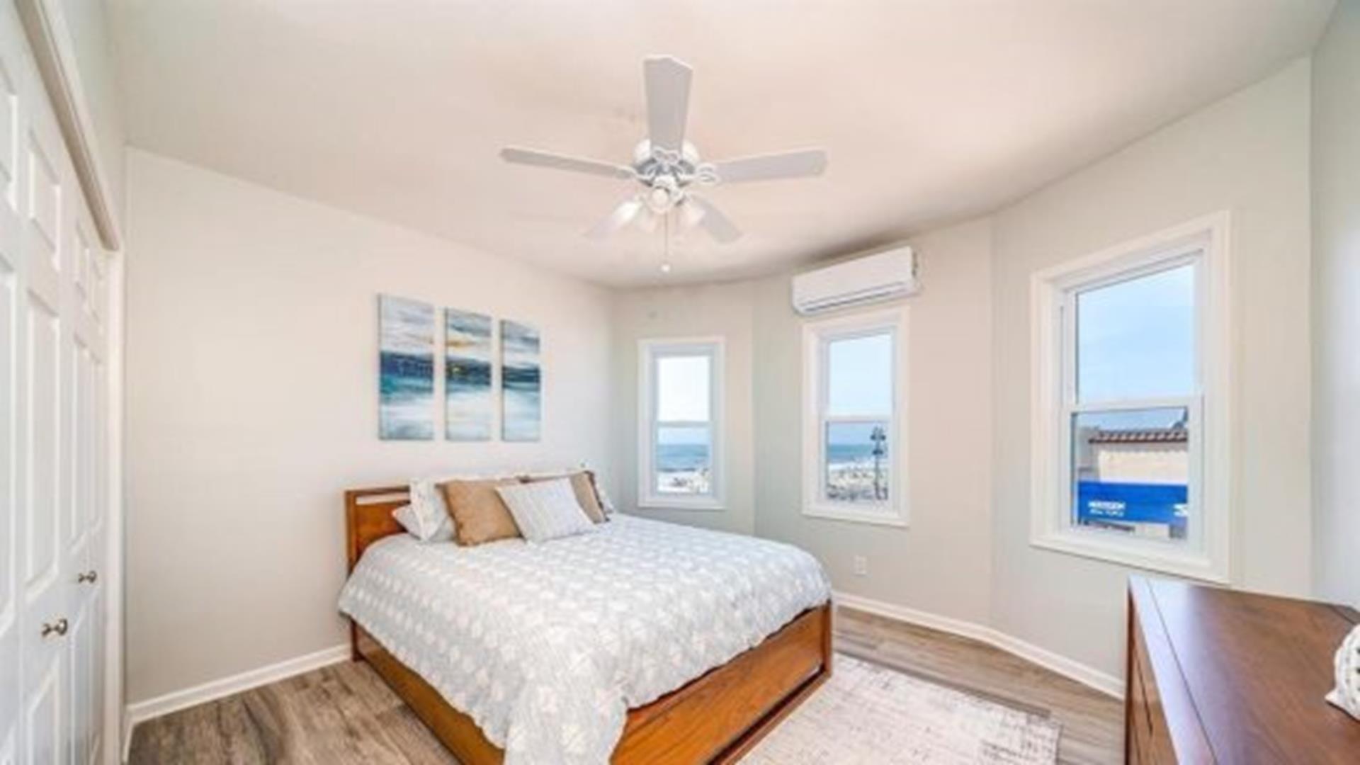 986 Boardwalk, Ocean City (Beach Front)