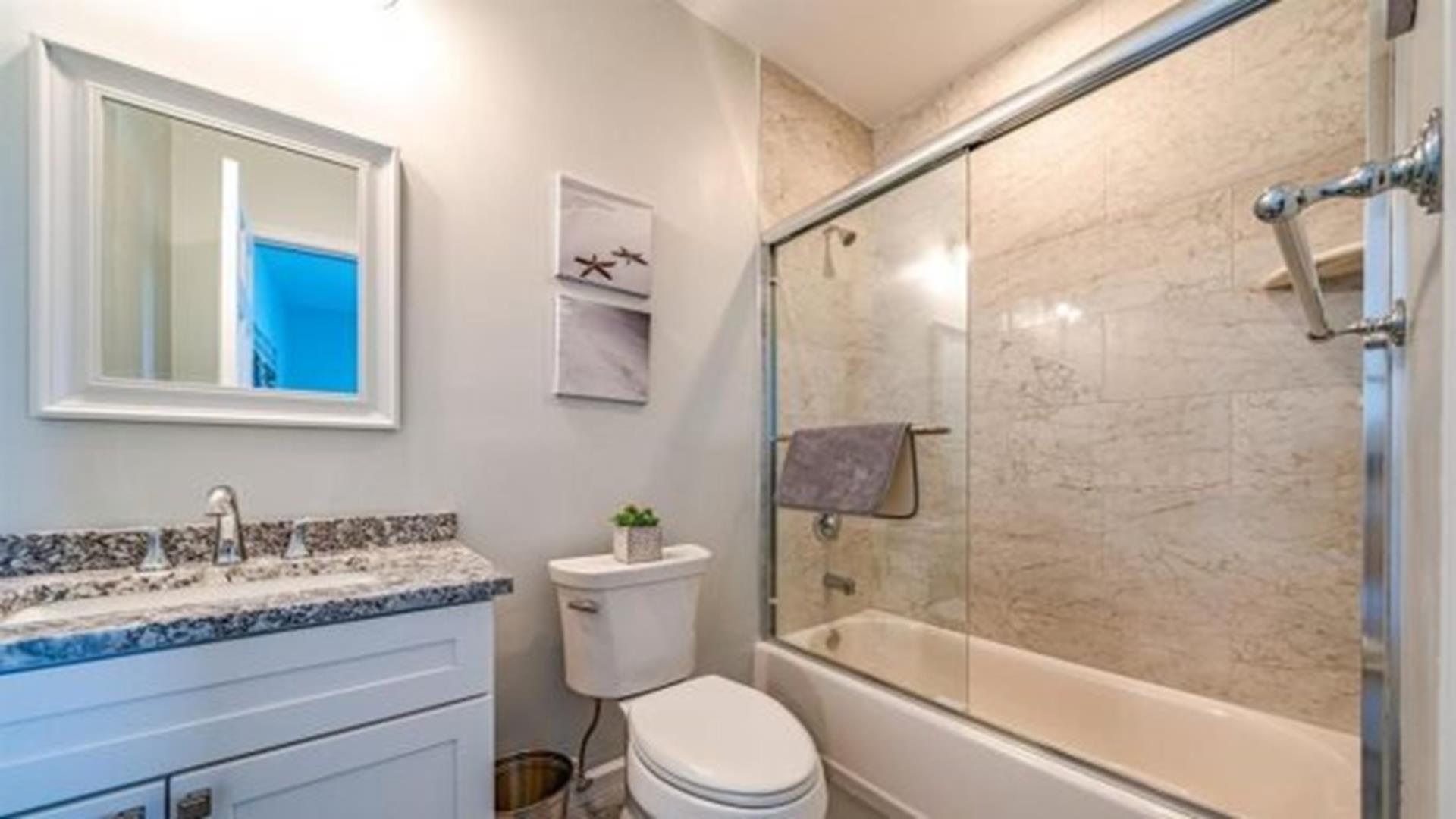 986 Boardwalk, Ocean City (Beach Front)