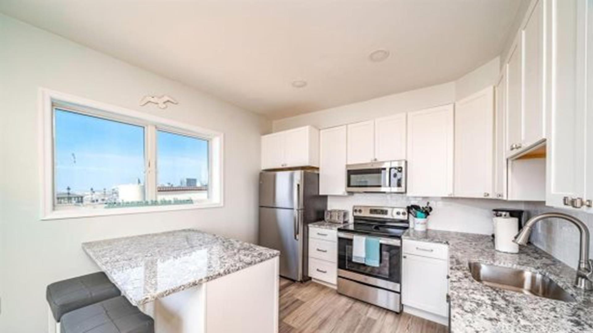 986 Boardwalk, Ocean City (Beach Front)