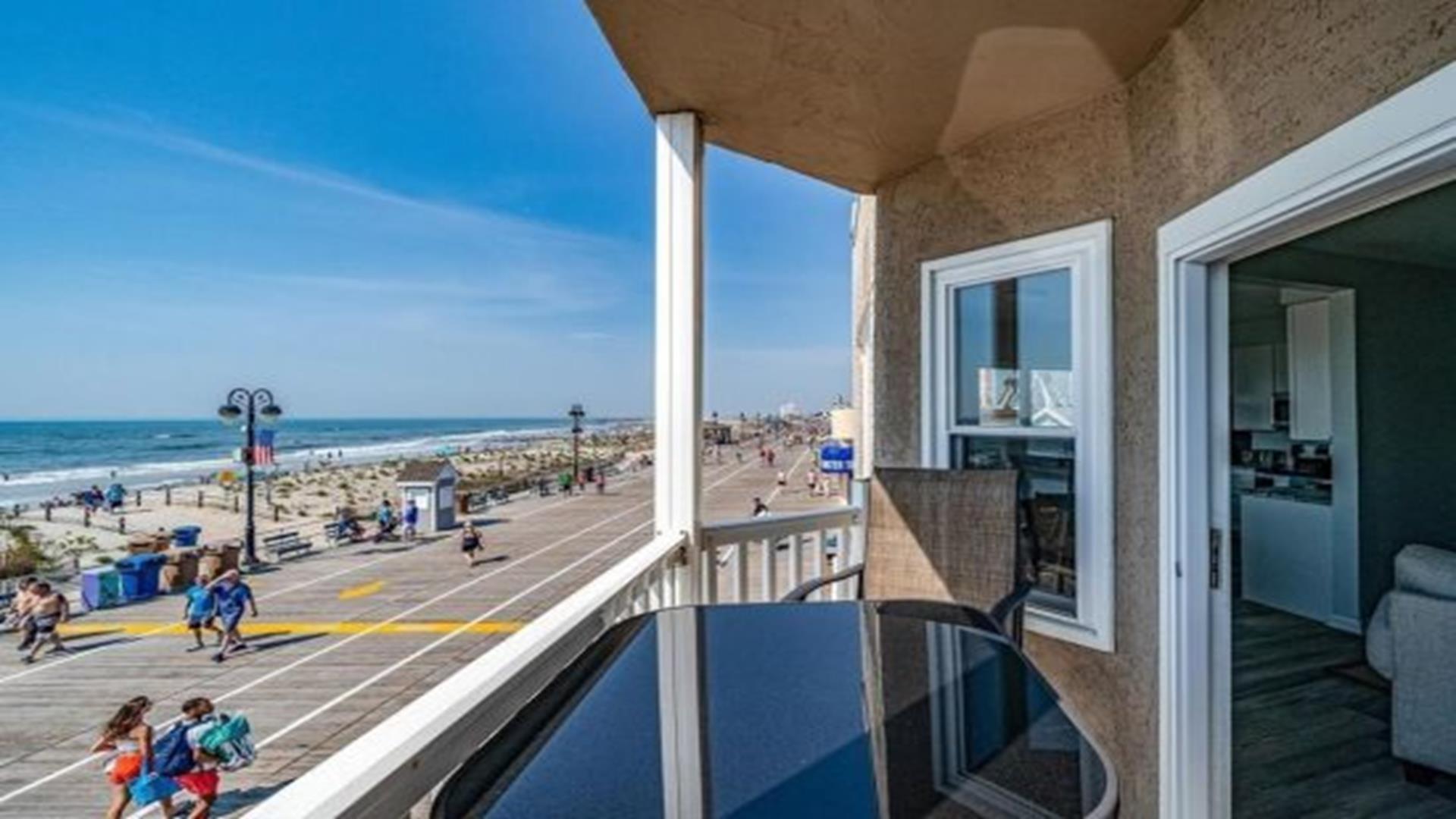 986 Boardwalk, Ocean City (Beach Front)