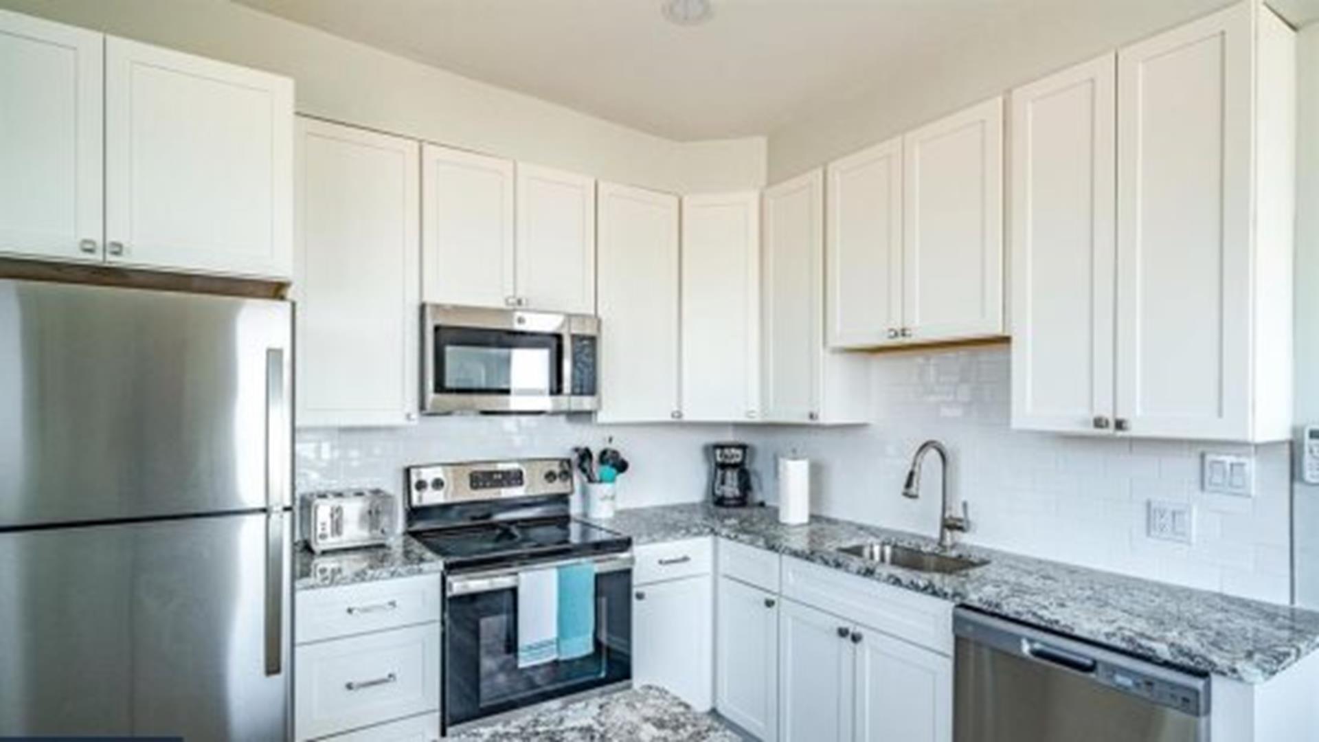 986 Boardwalk, Ocean City (Beach Front)