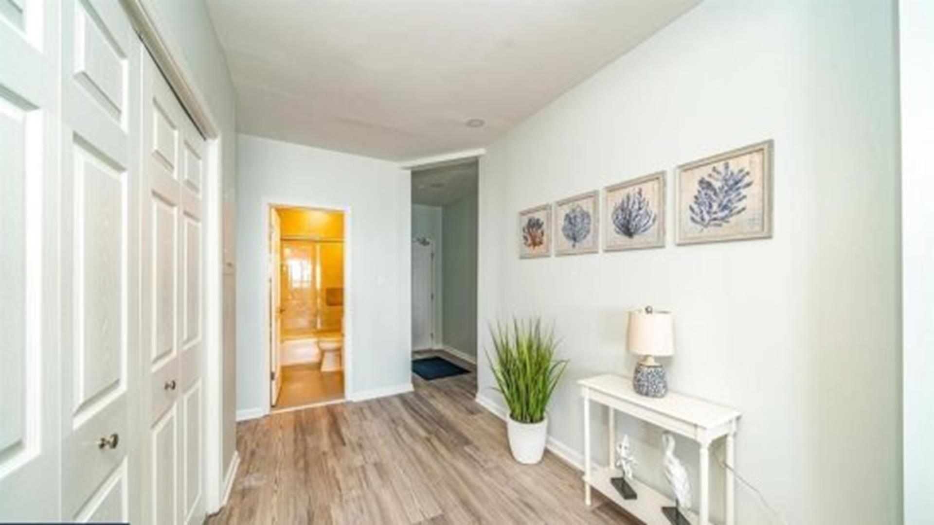 986 Boardwalk, Ocean City (Beach Front)