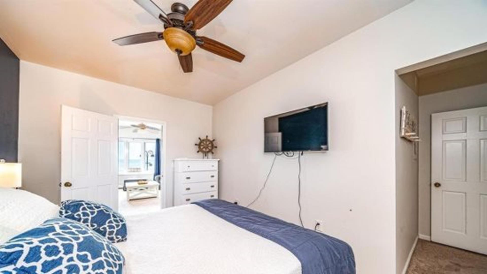 986 Boardwalk, Ocean City (Beach Front)