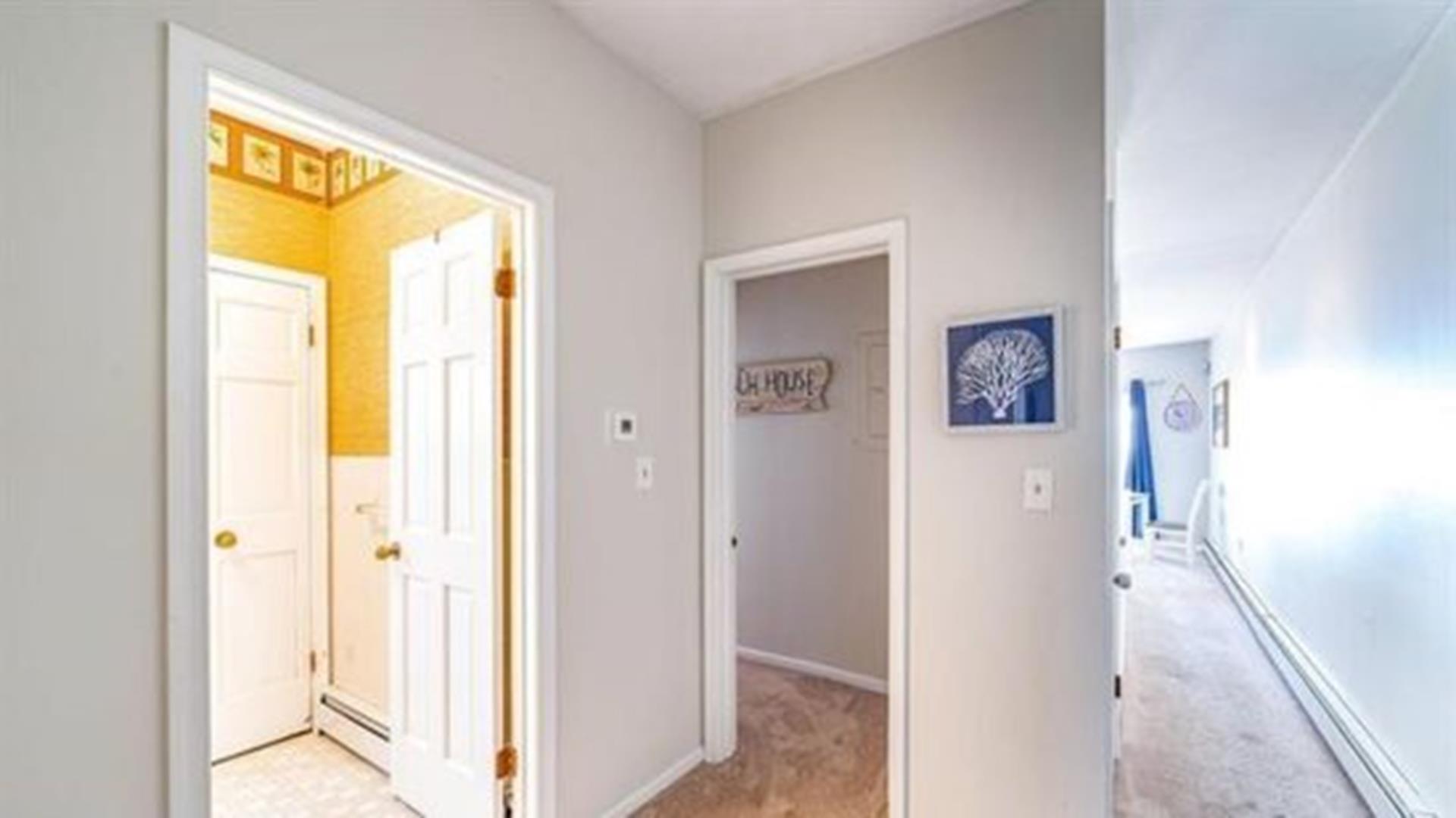 986 Boardwalk, Ocean City (Beach Front)