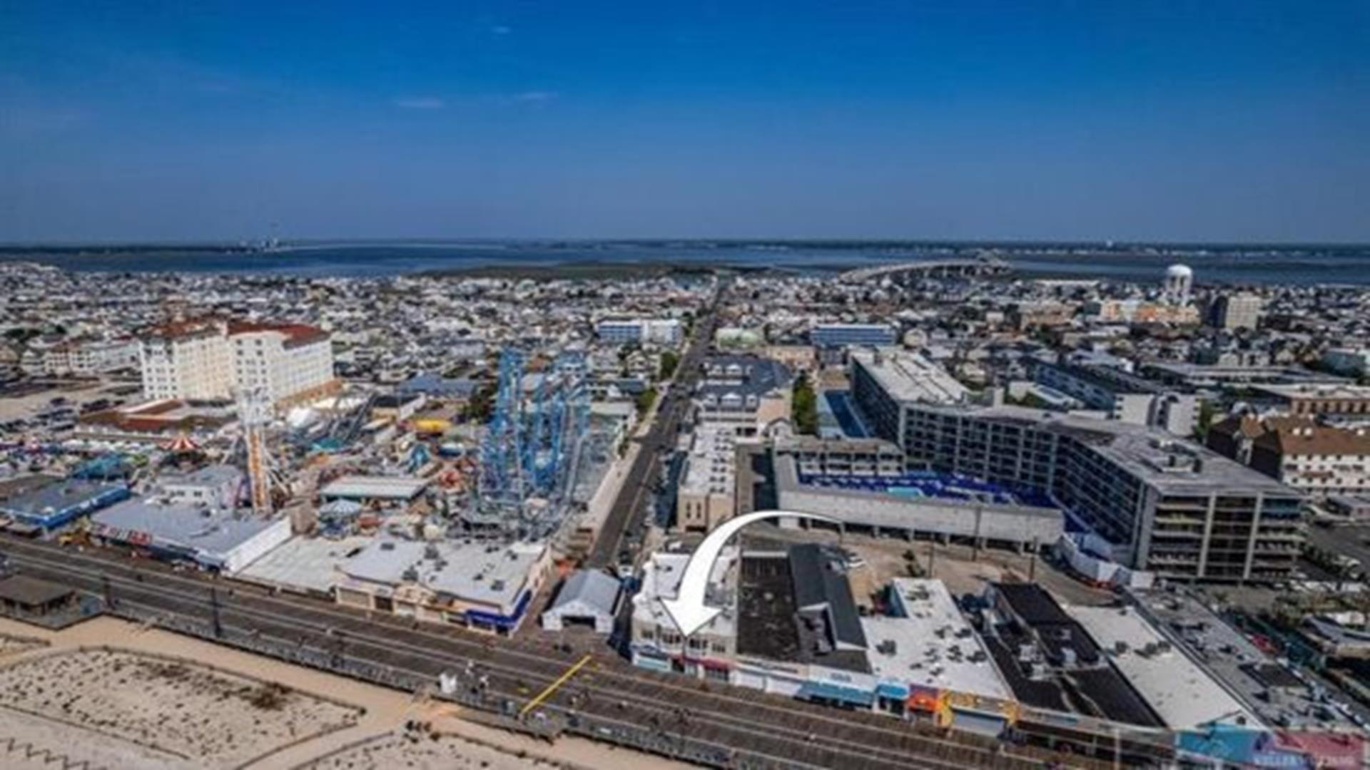 986 Boardwalk, Ocean City (Beach Front)