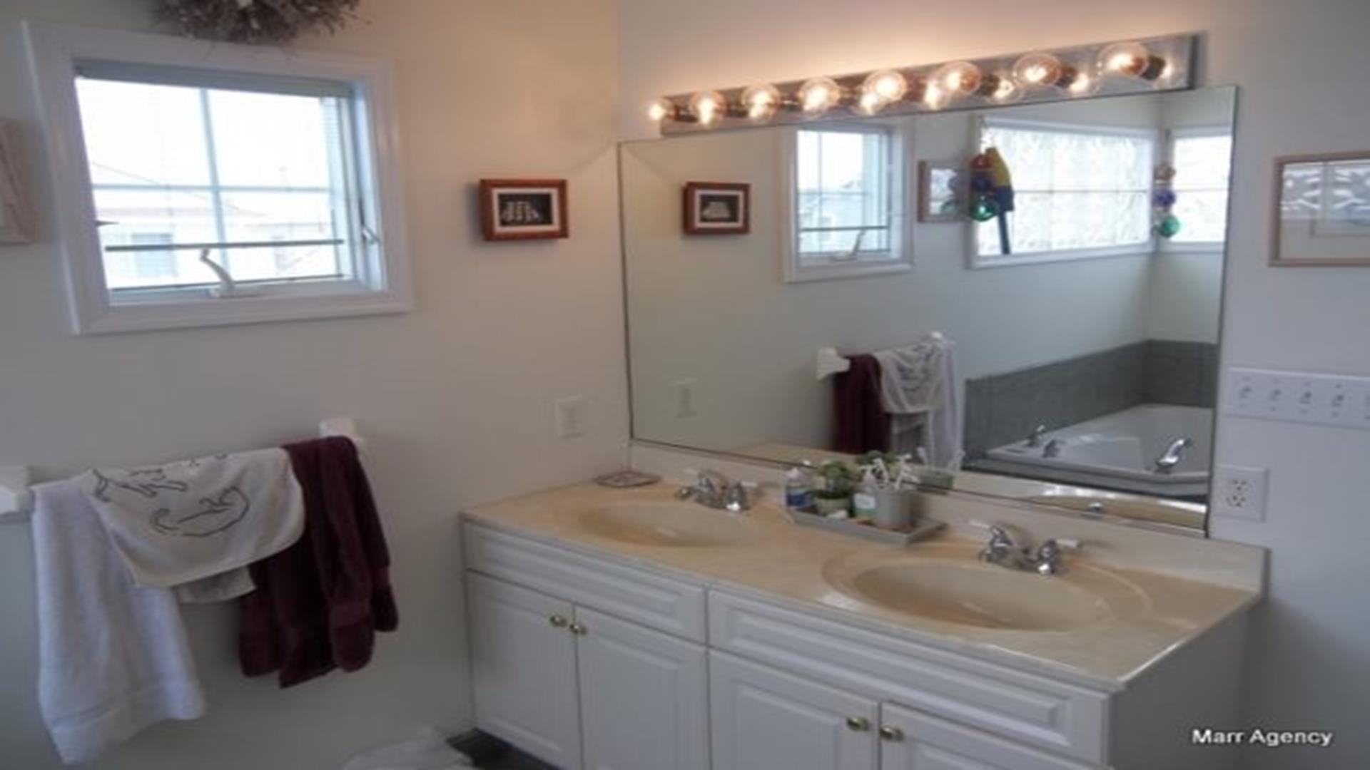 2012 Wesley Avenue, Ocean City (Goldcoast)