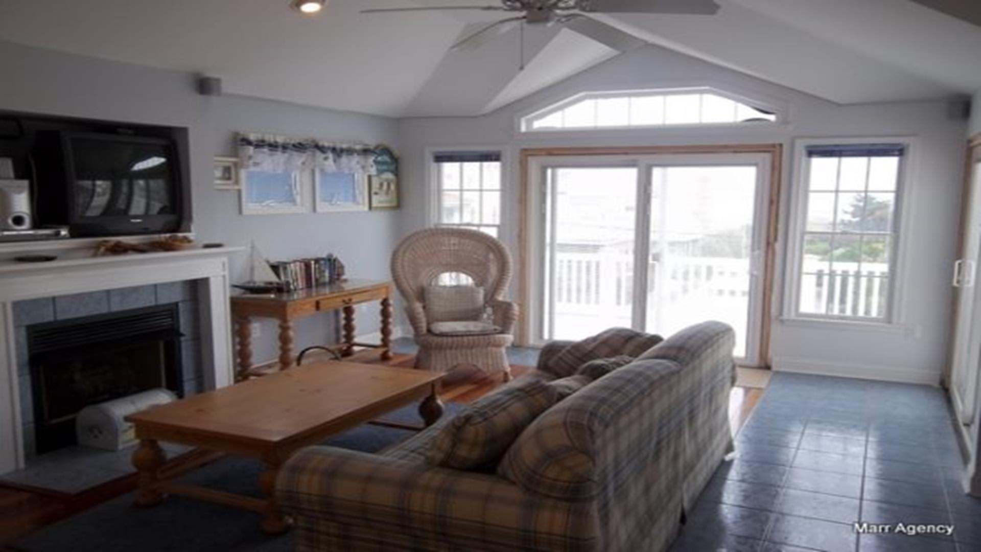 2012 Wesley Avenue, Ocean City (Goldcoast)