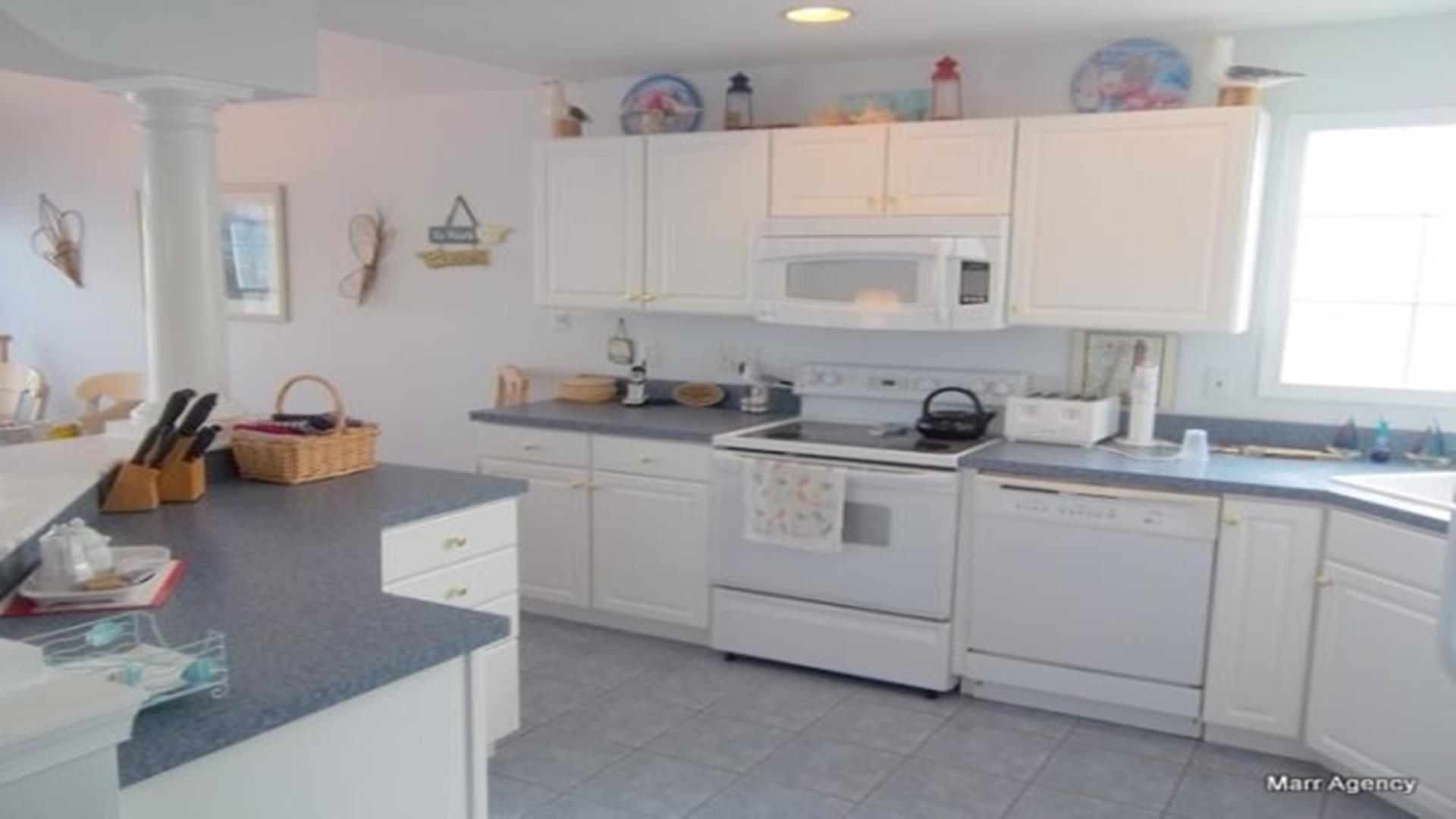 2012 Wesley Avenue, Ocean City (Goldcoast)