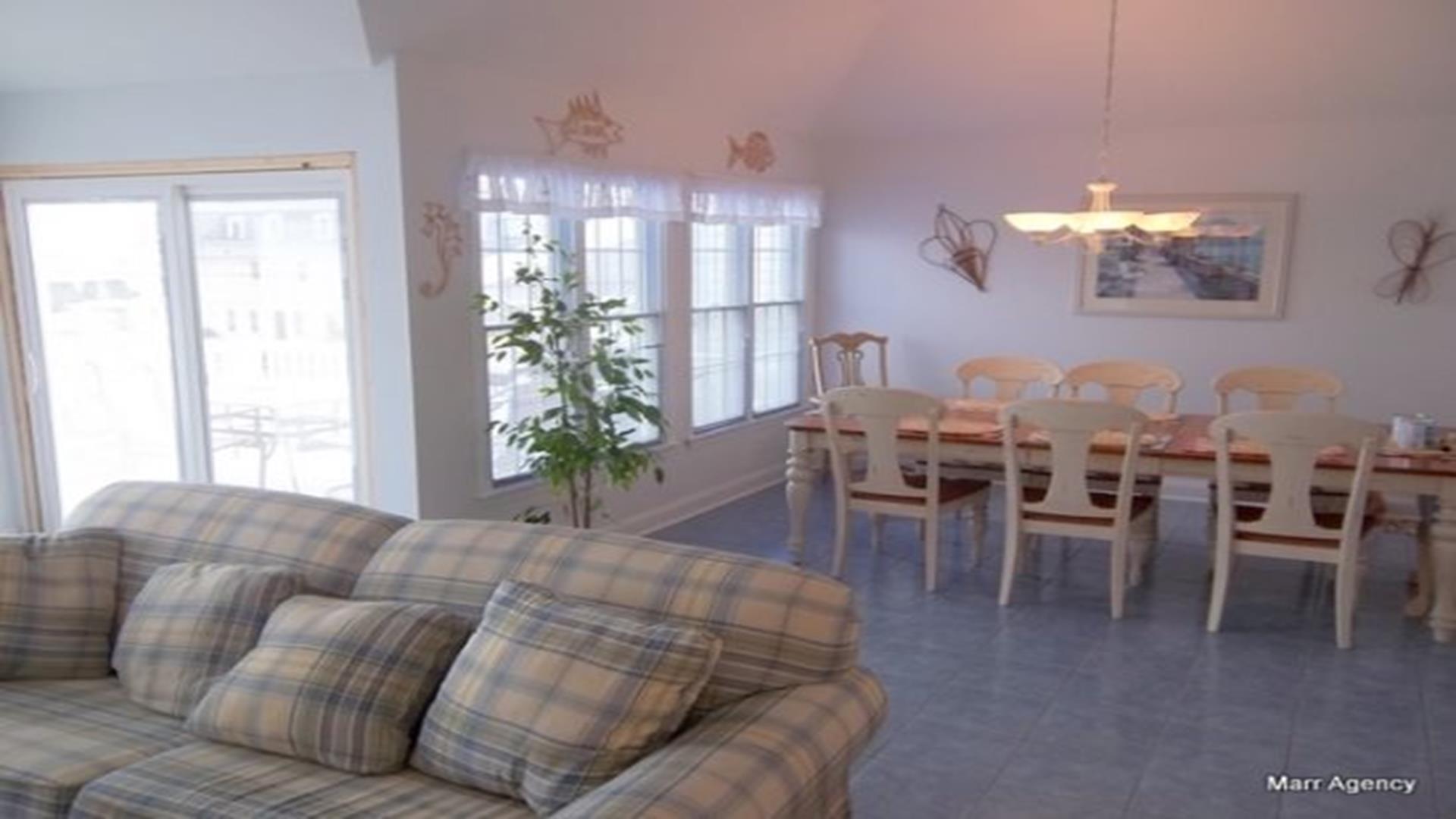 2012 Wesley Avenue, Ocean City (Goldcoast)
