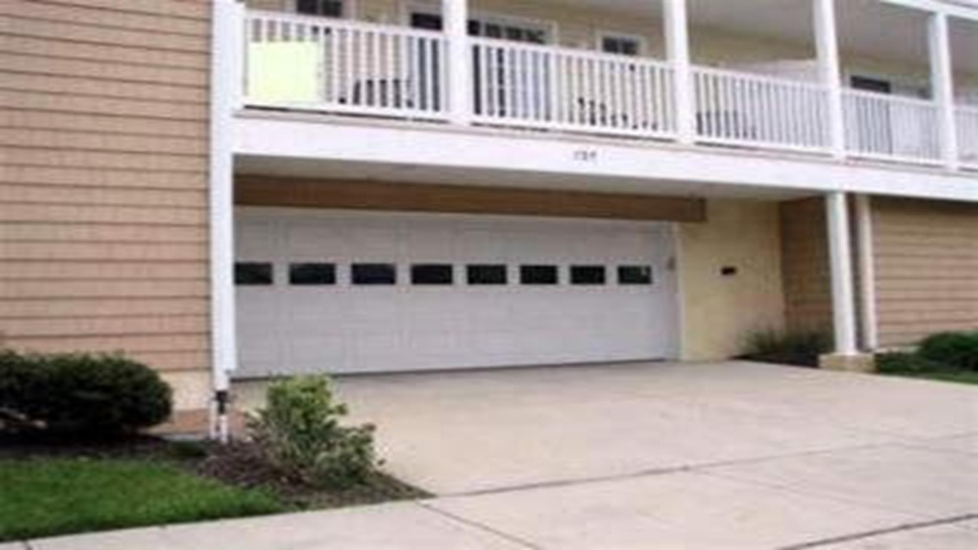 135 E Spencer Avenue., Wildwood