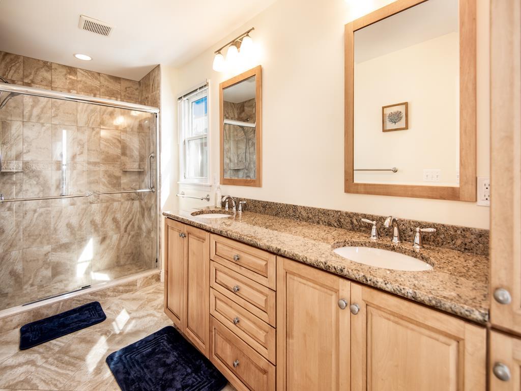 14 E. Gloucester Avenue, Harvey Cedars (Ocean Front)