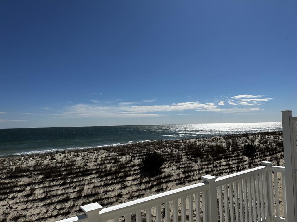 14 E. Gloucester Avenue, Harvey Cedars (Ocean Front)