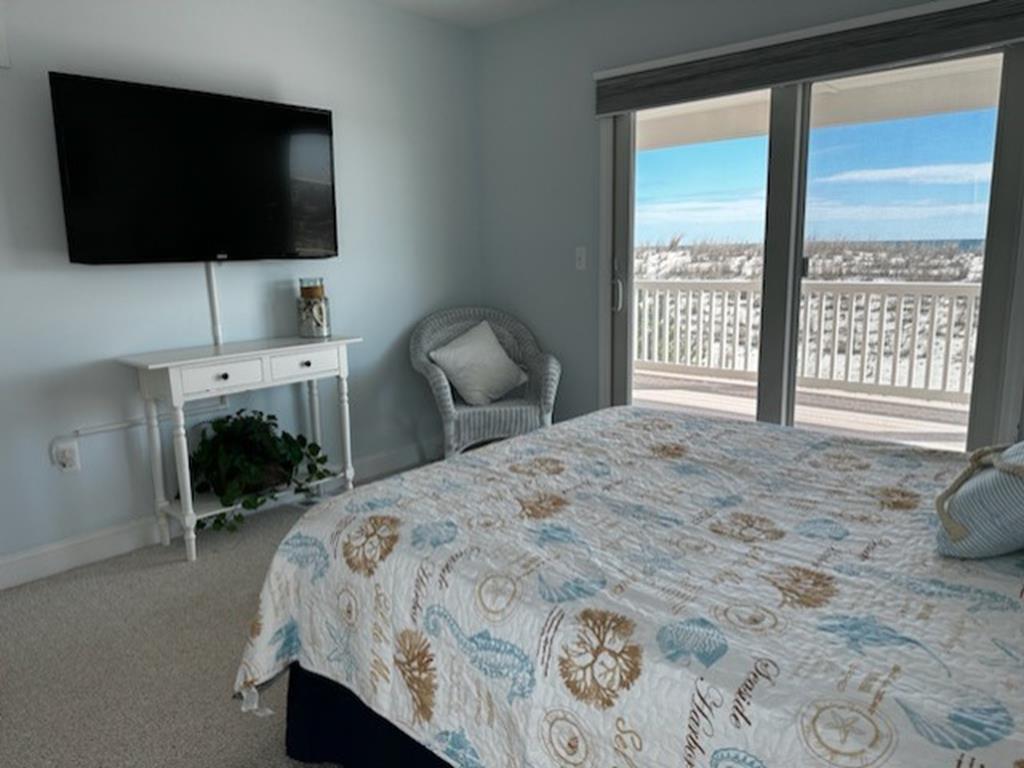 14 E. Gloucester Avenue, Harvey Cedars (Ocean Front)