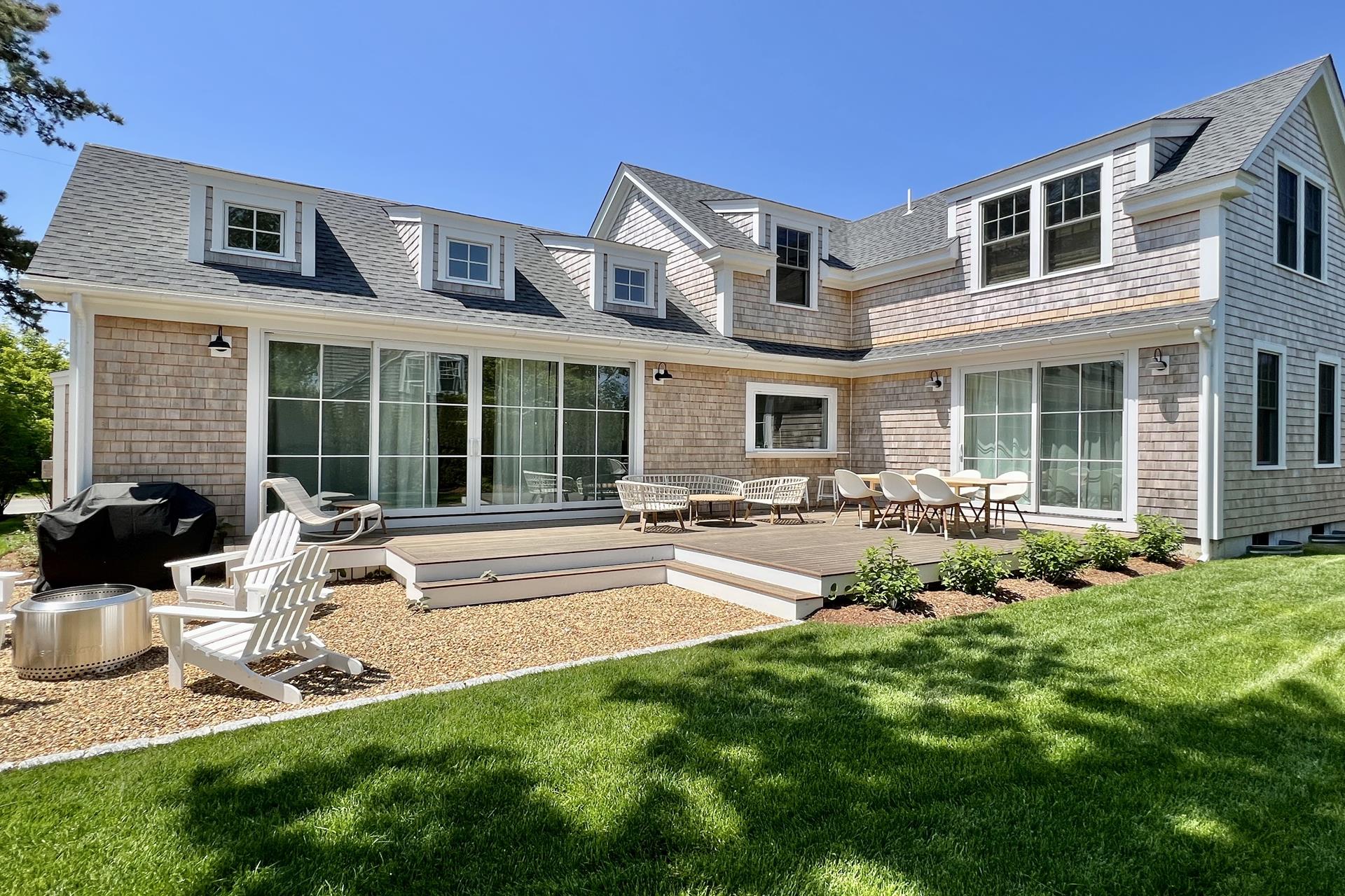 27 Pinehurst Edgartown Vacation Properties