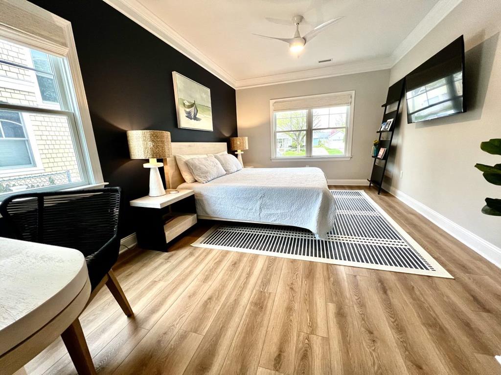 New Modern House with pool! | Photo 12