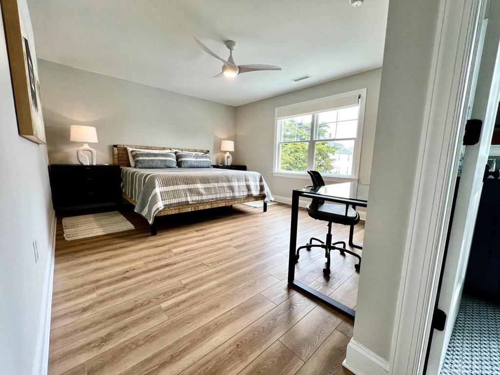 New Modern House with pool! | Photo 17