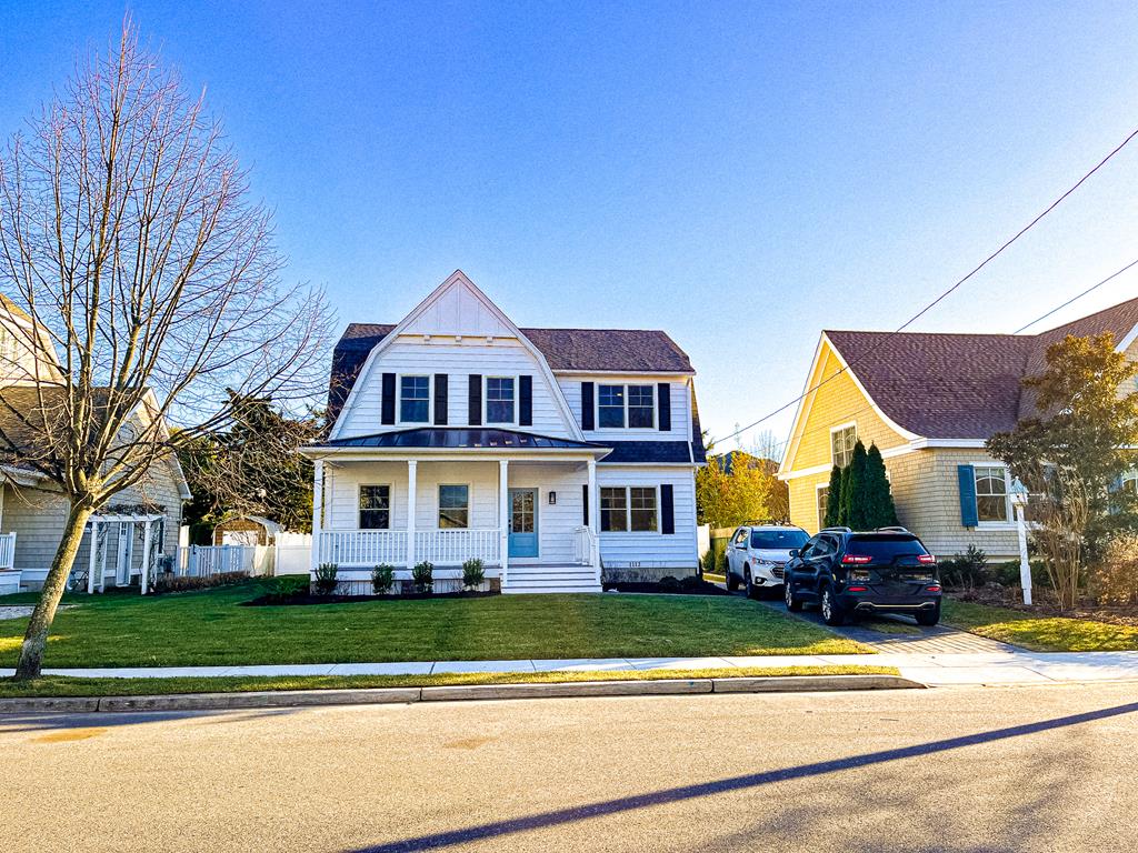 New Modern House with pool! | Photo 26