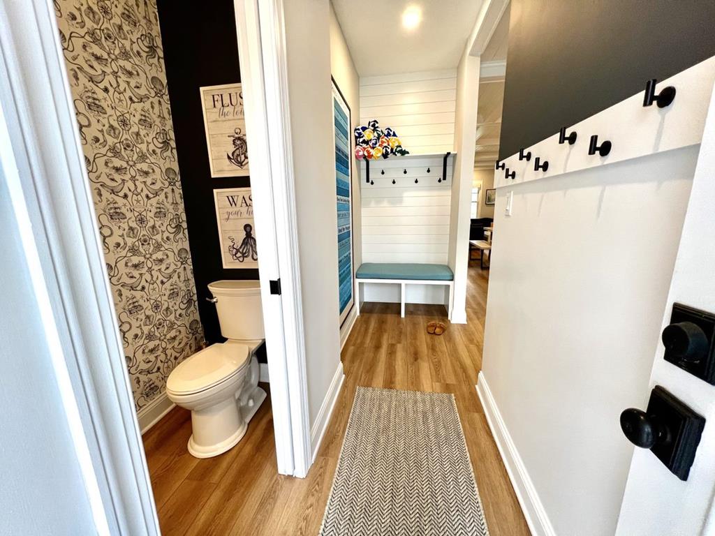 New Modern House with pool! | Photo 11