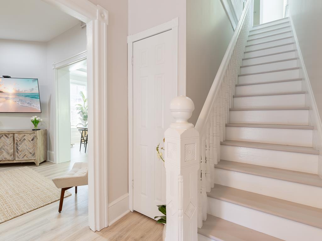 Newly Renovated - 9 Bedroom Rental - Sleeps 25 | Photo 13