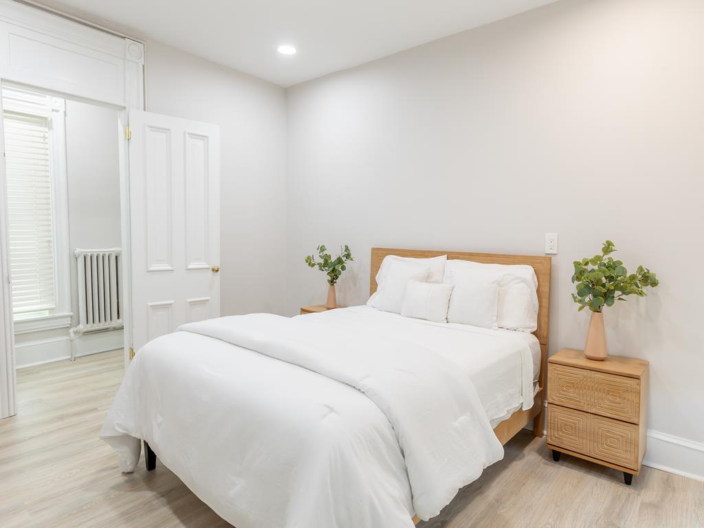 Newly Renovated - 9 Bedroom Rental - Sleeps 25 | Photo 16