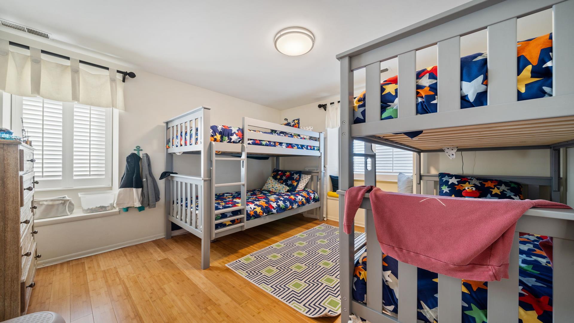 10726 Third Avenue, Stone Harbor (Mid-Island)