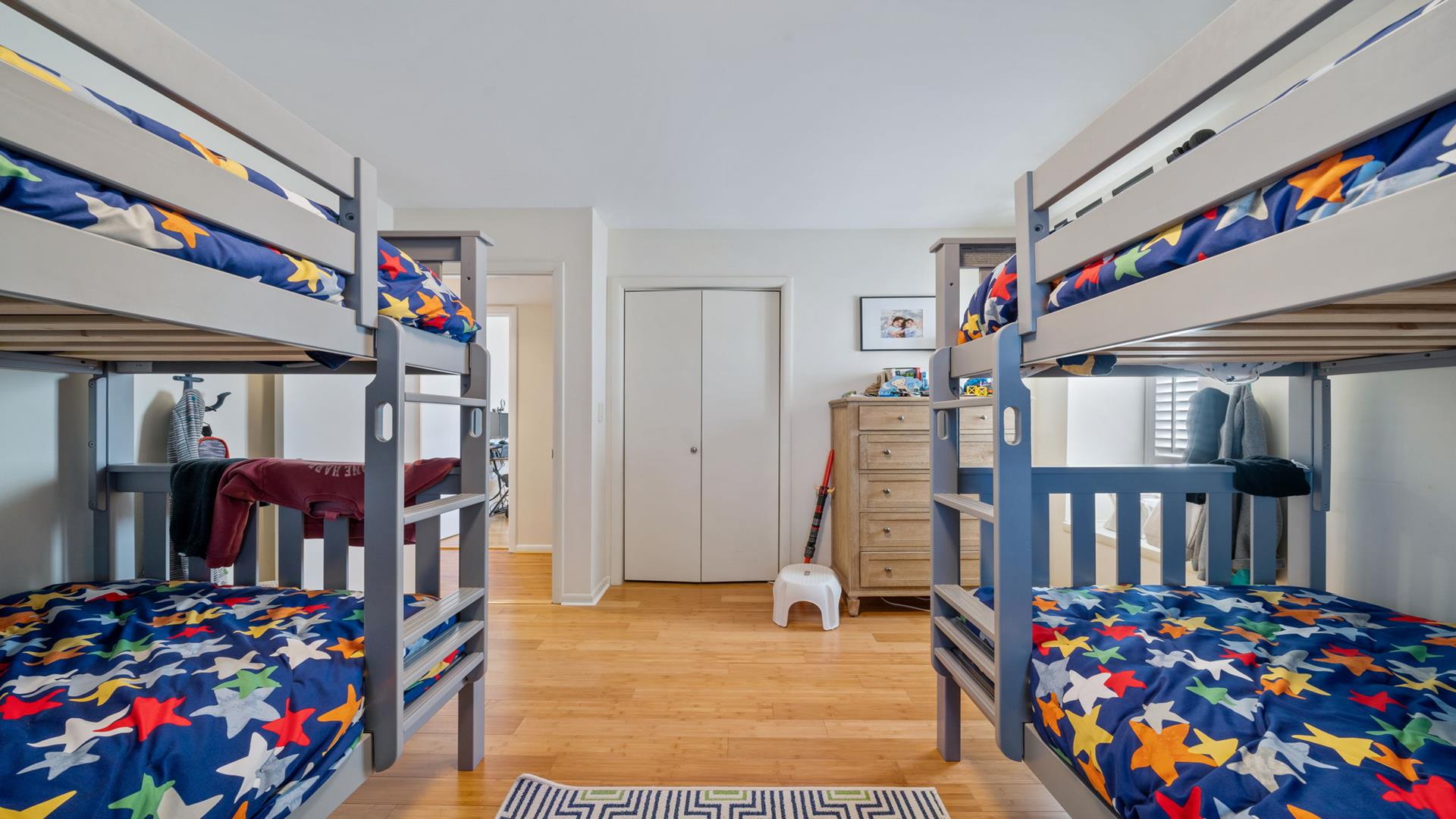 10726 Third Avenue, Stone Harbor (Mid-Island)