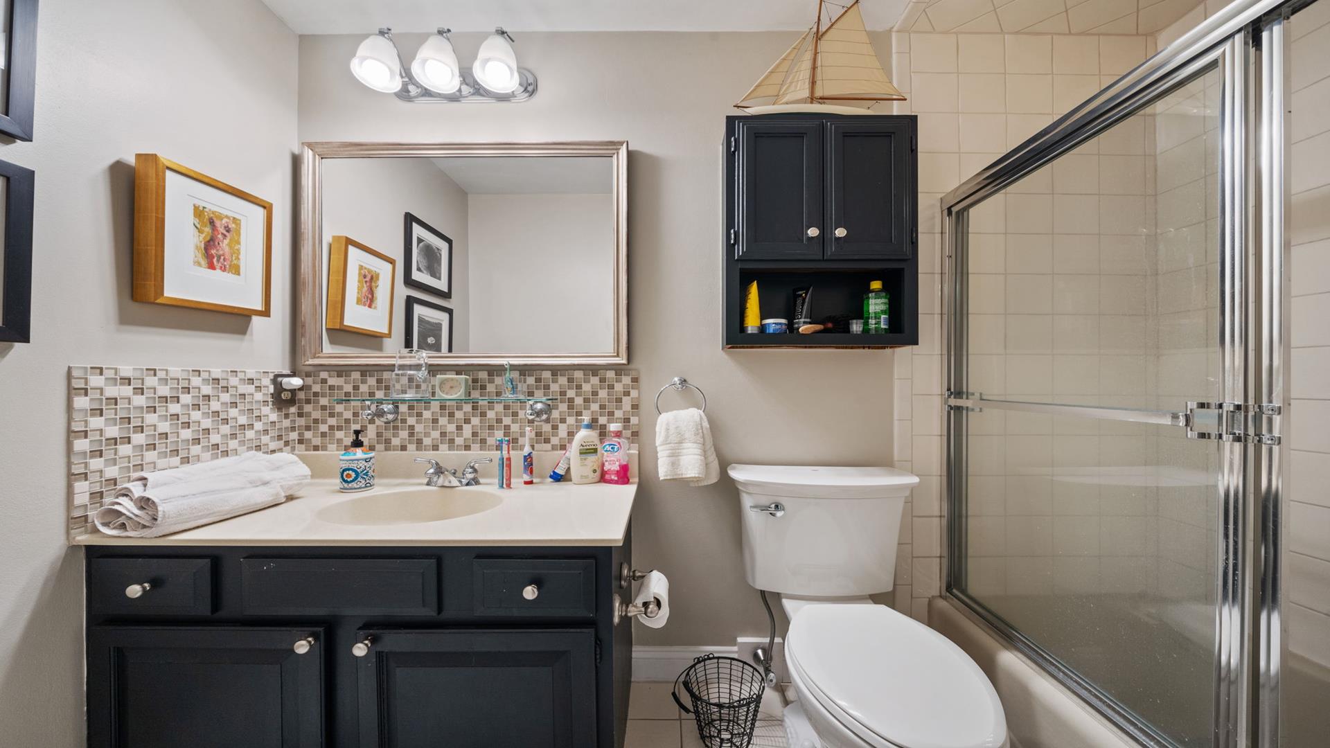 10726 Third Avenue, Stone Harbor (Mid-Island)