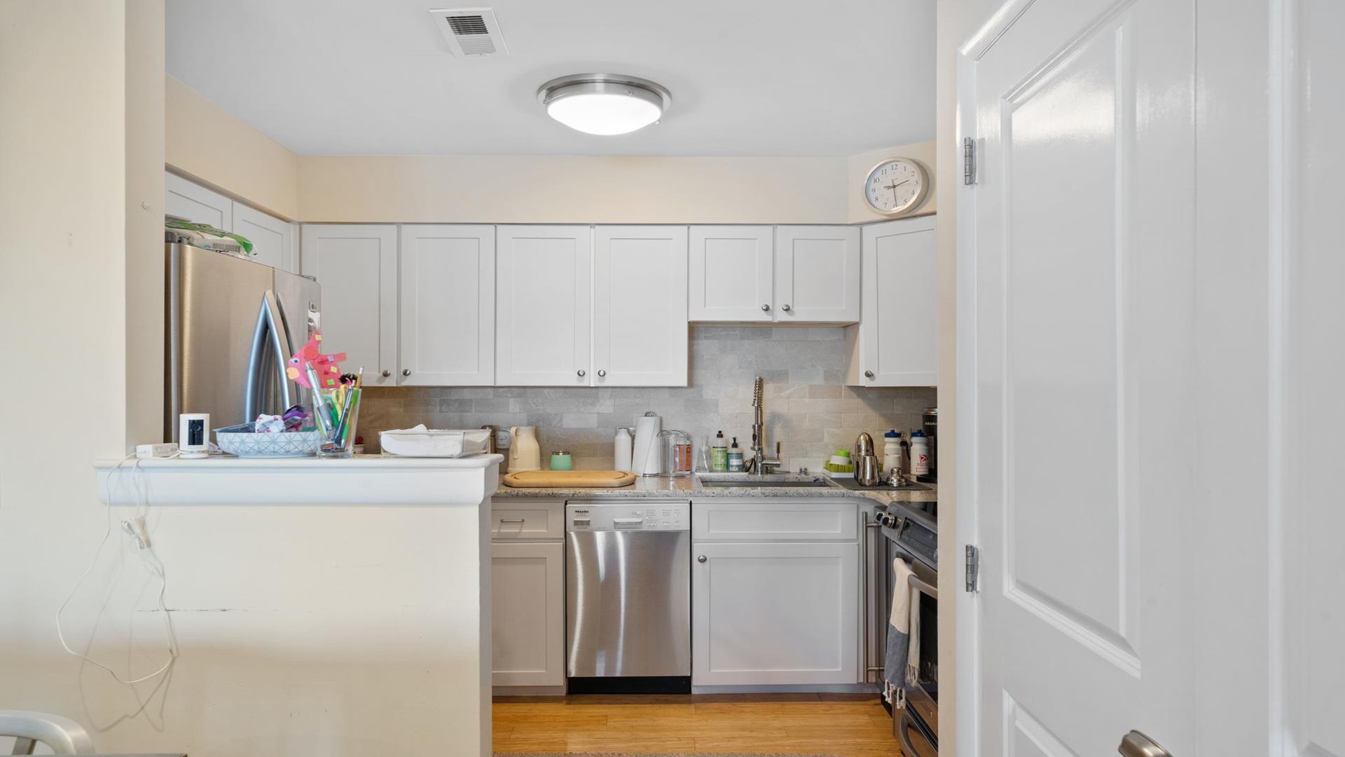10726 Third Avenue, Stone Harbor (Mid-Island)