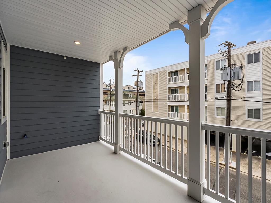 33 42nd Street, Sea Isle City (Beach Block)