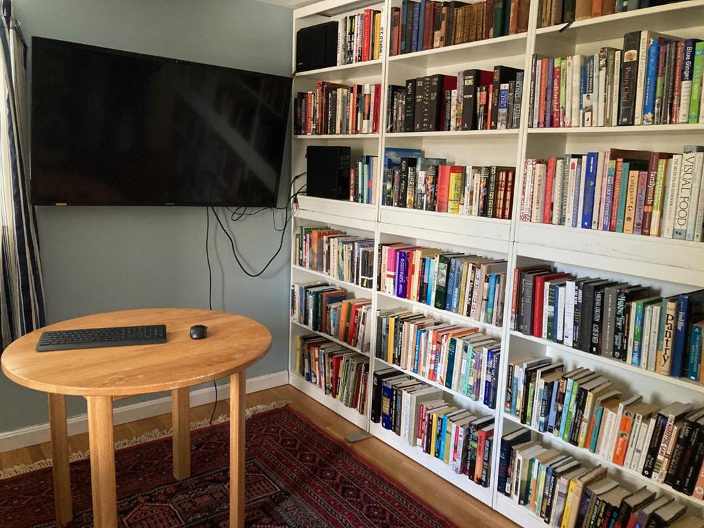 Second Floor - Library with TV