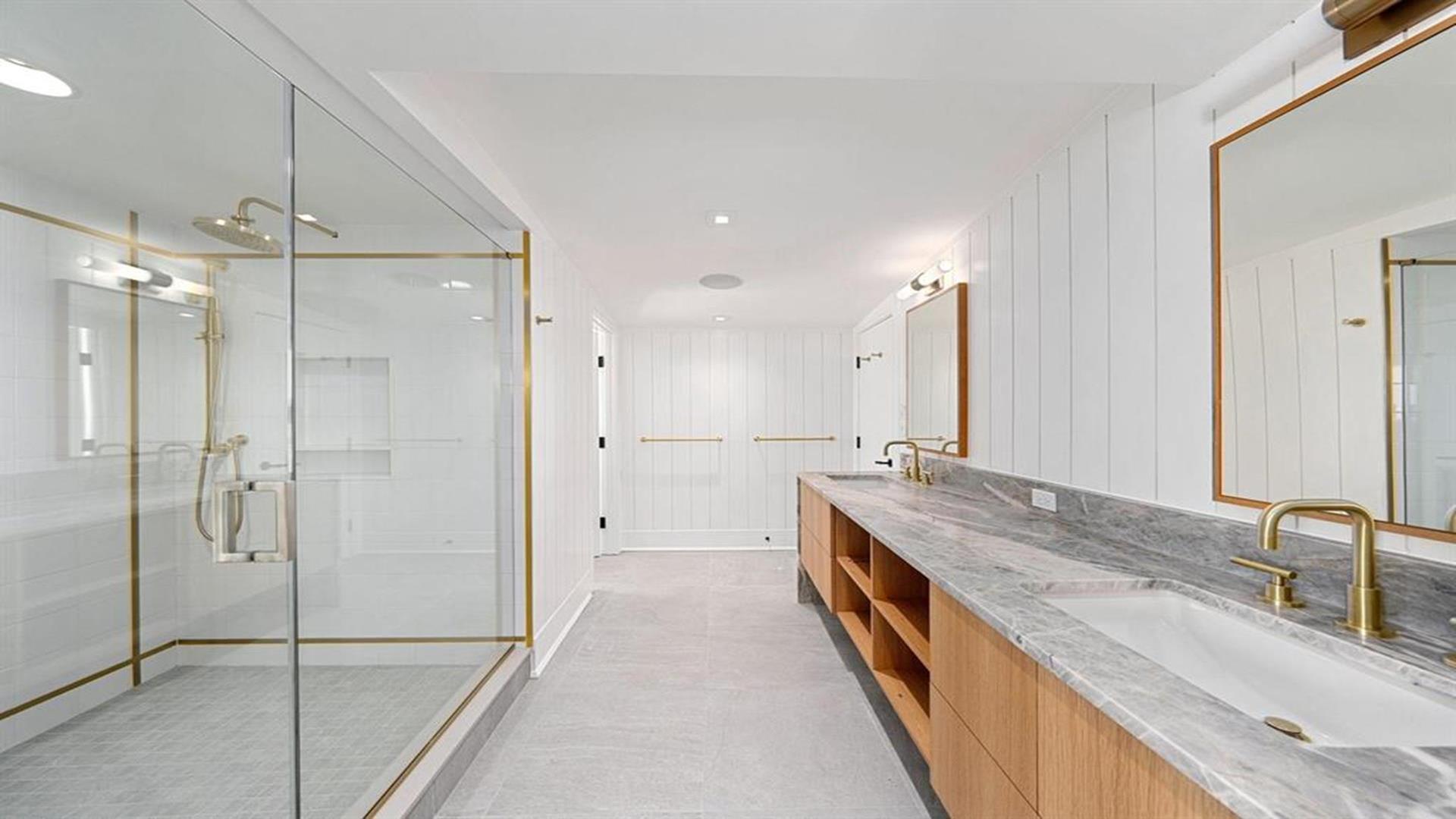 315 58th Street, Avalon (Bay Front)