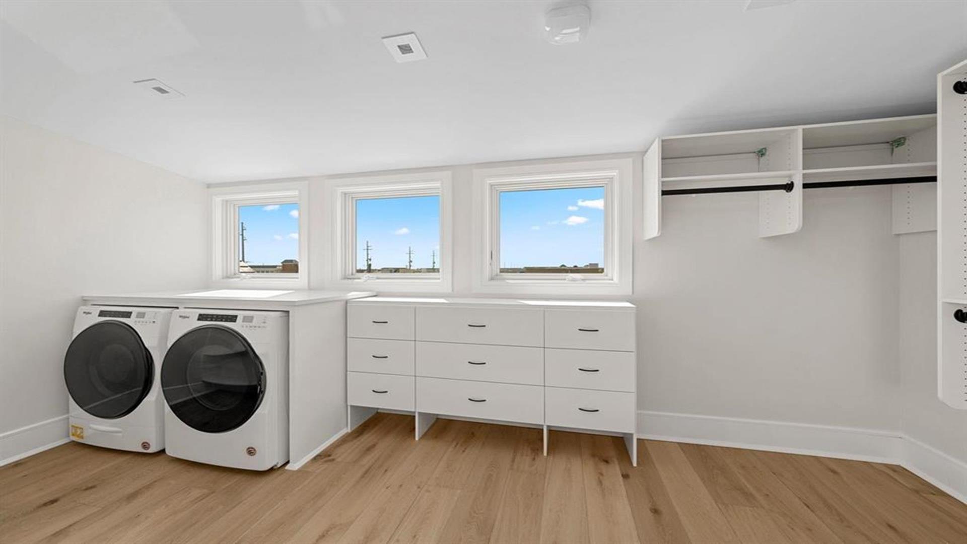 315 58th Street, Avalon (Bay Front)