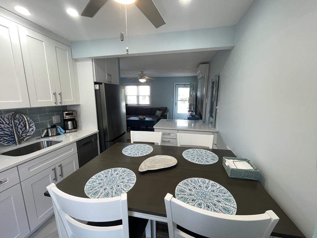 301 Queen Street, Unit 4- Benton Condominium | Photo 16