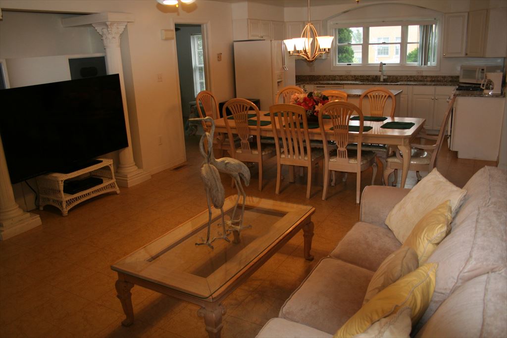 7922 Central Avenue - Picture 