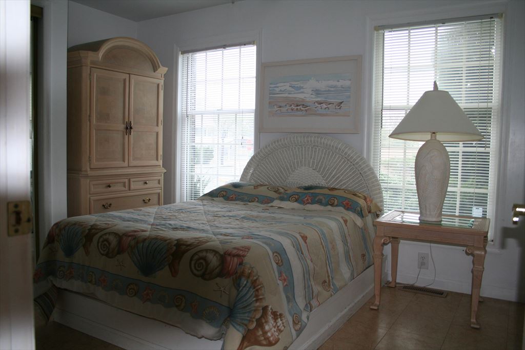 7922 Central Avenue - Picture 