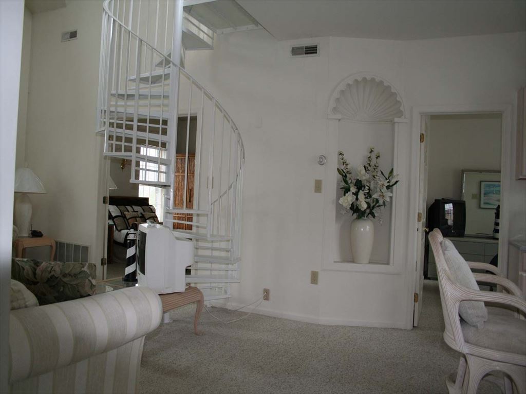 7922 Central Avenue - Picture 