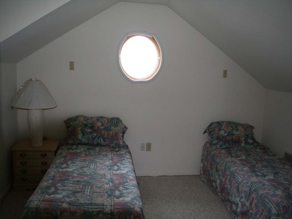 7922 Central Avenue - Picture 