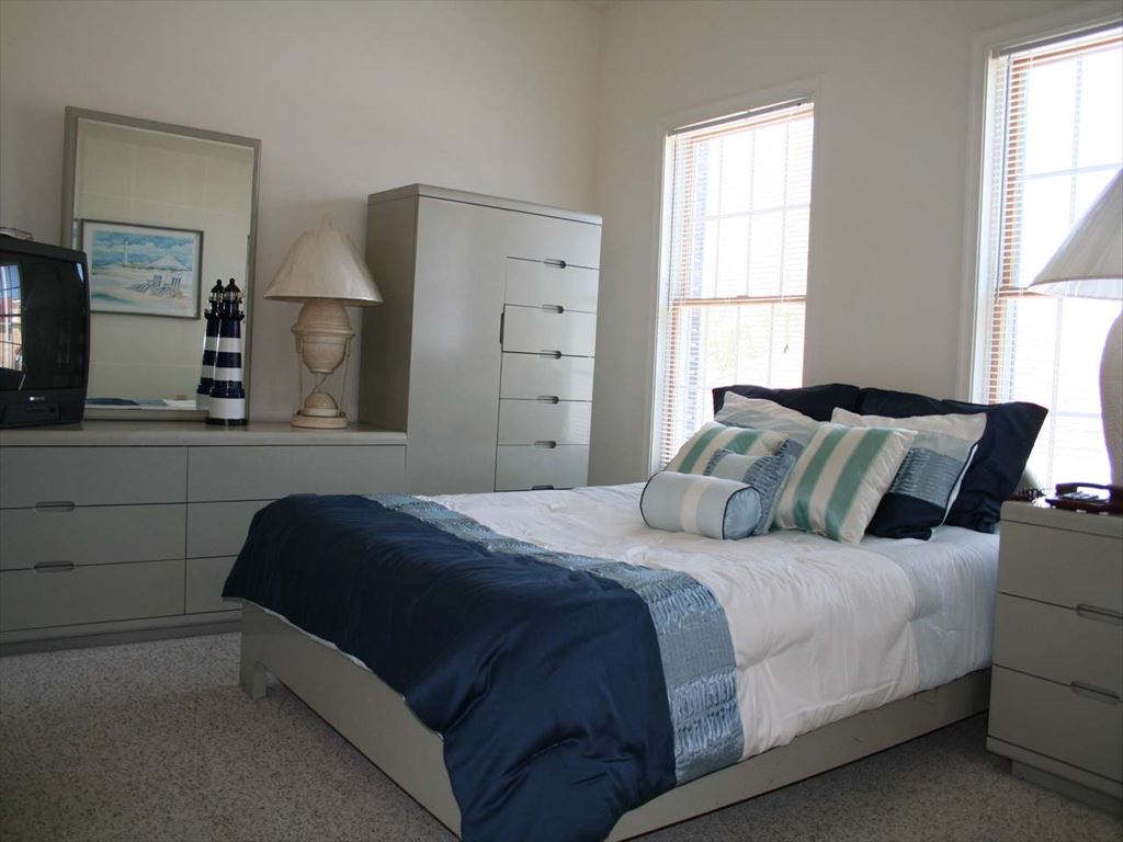 7922 Central Avenue - Picture 