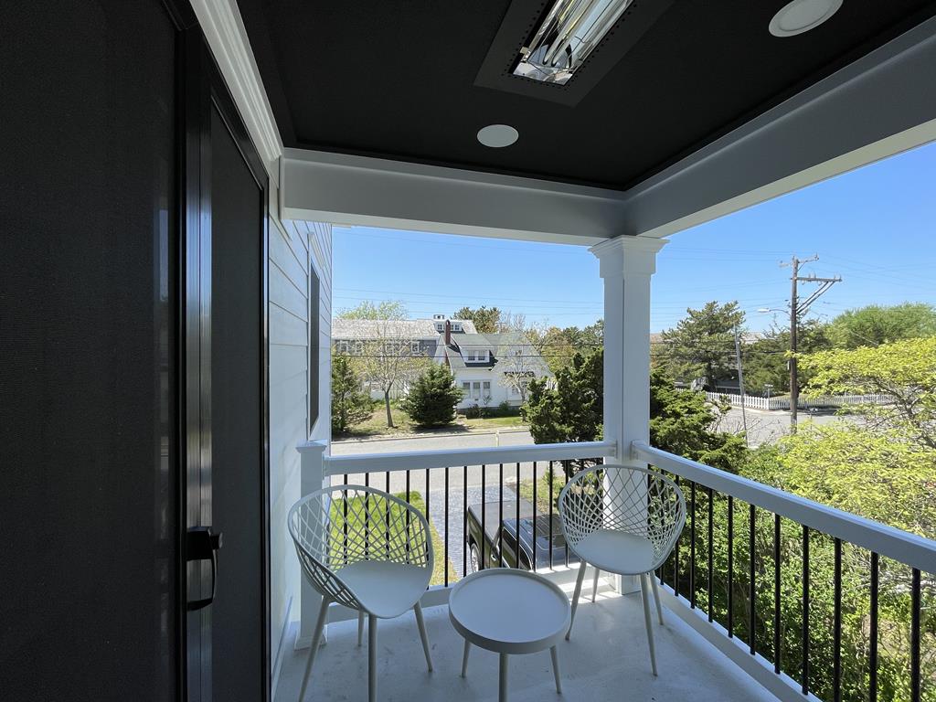 The Point With a Pool | Photo 22