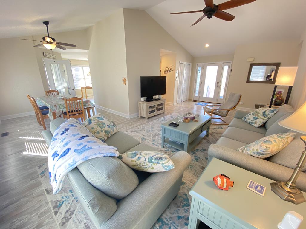 You will Love it on Landis! | Photo 6