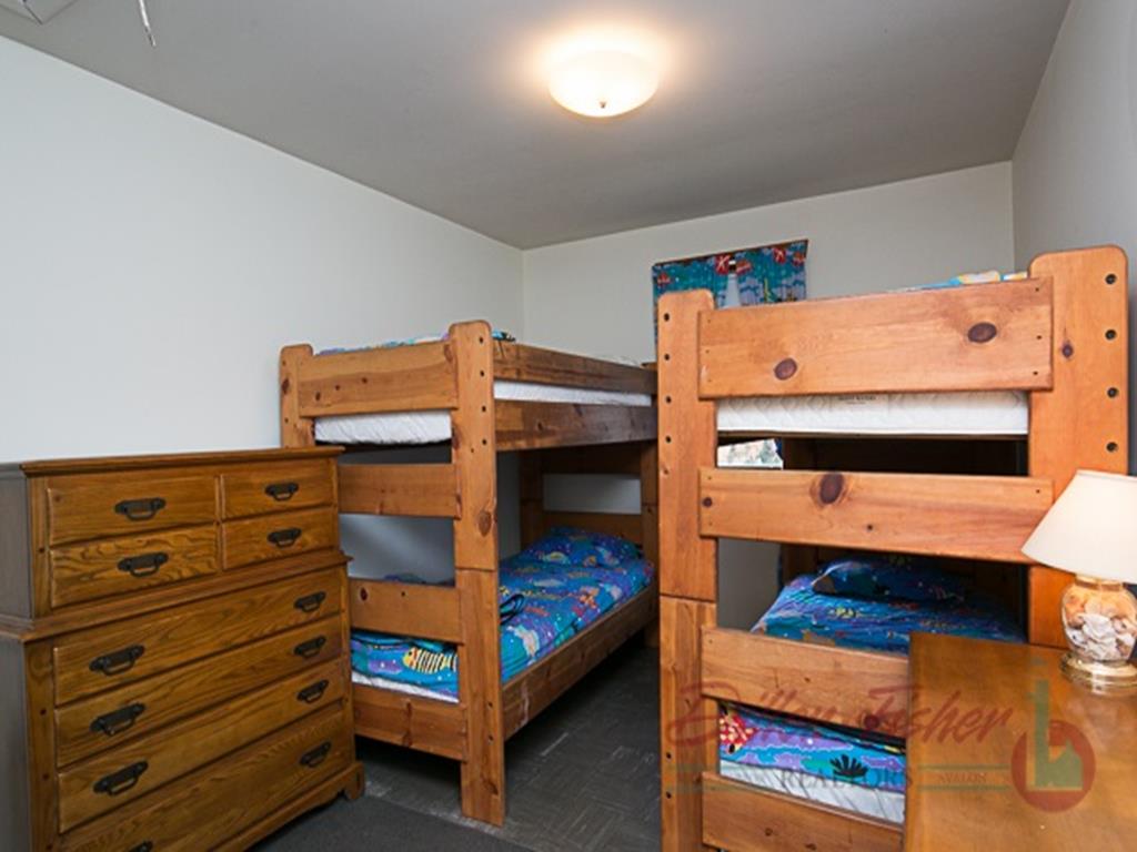 4849 Ocean Drive, Avalon (Center)