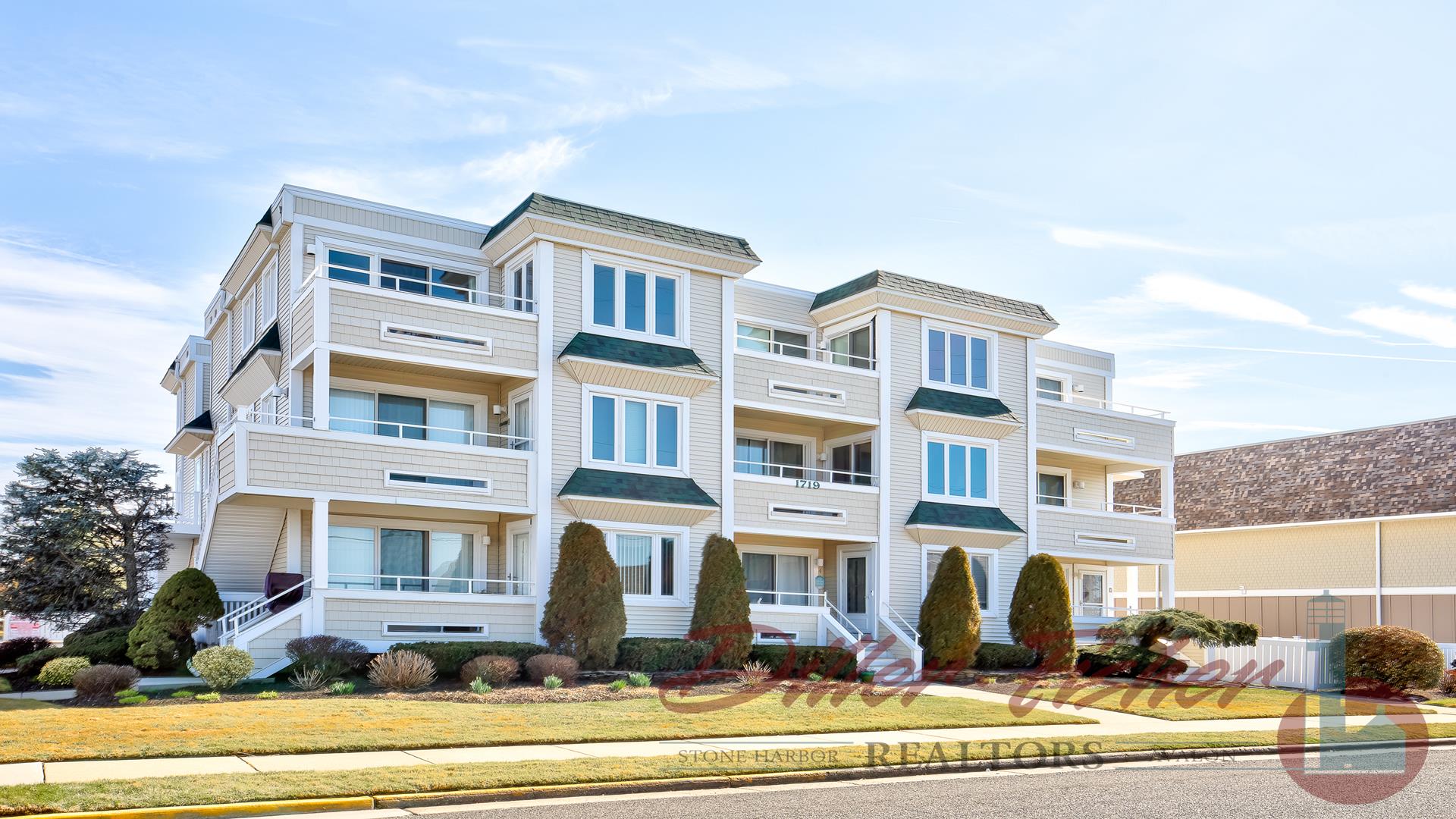 1719 Ocean Drive, Avalon (Mid-Island)