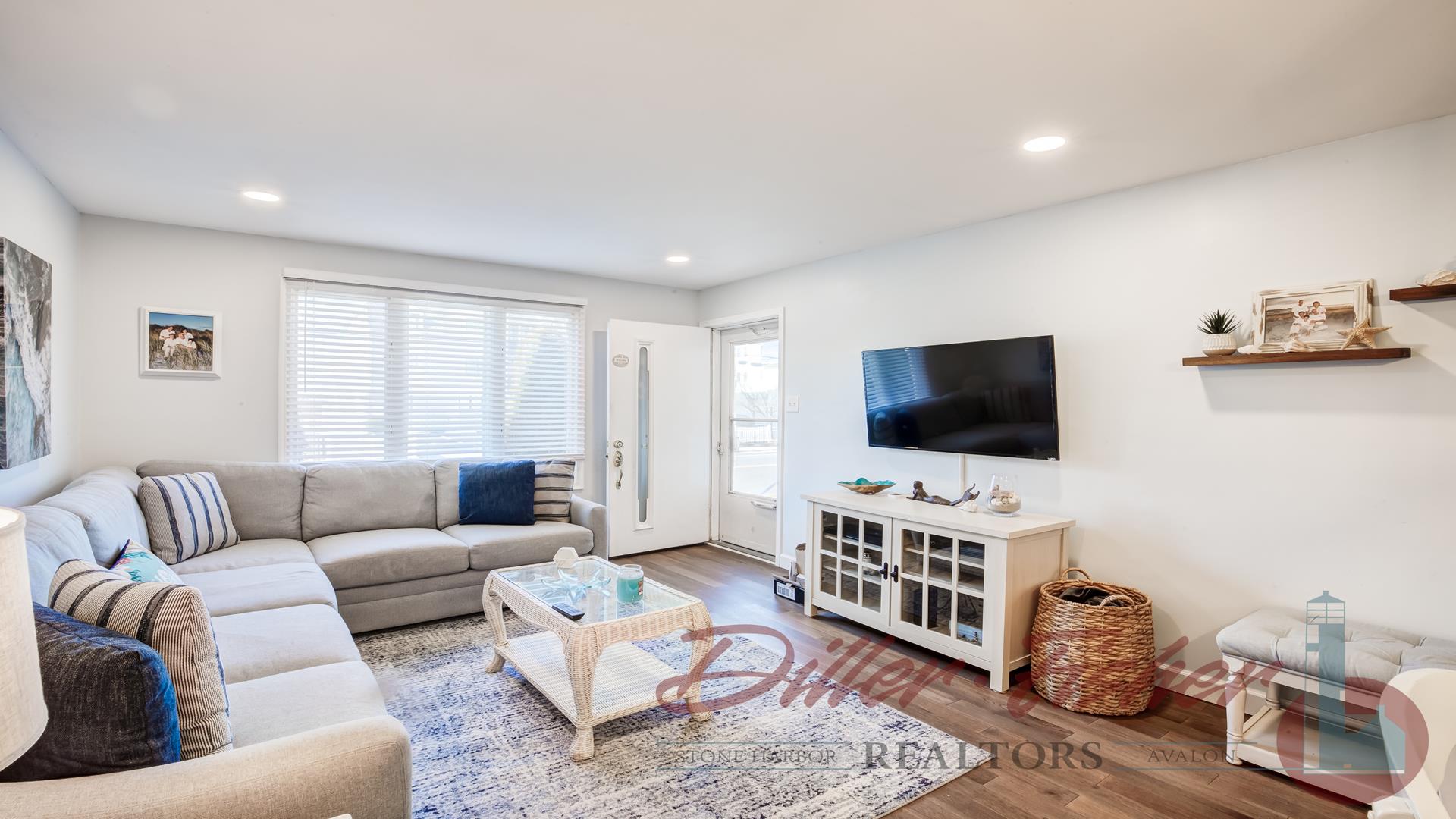 1719 Ocean Drive, Avalon (Mid-Island)